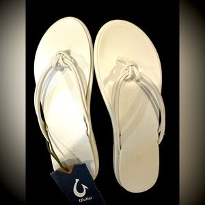OLUKAI WOMEN'S 'AKA BEACH SANDALS